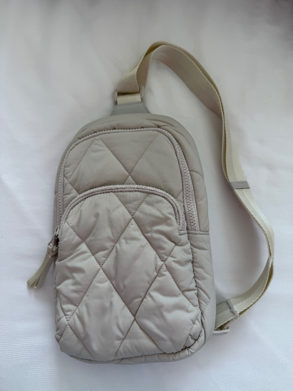 Vera Bradley Cream Quilted Nylon Sling Crossbody Bag